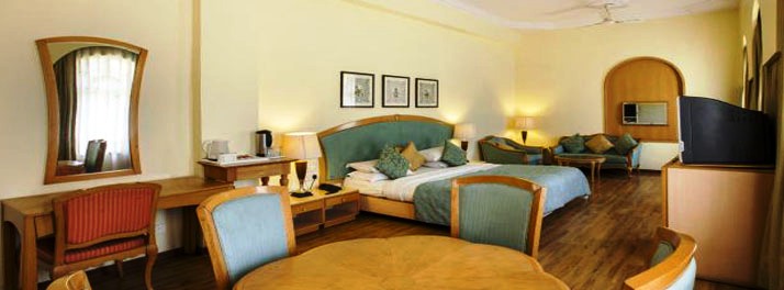 2204/Palanpur Palace - Mount Abu 12.jpg